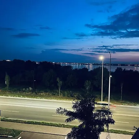 Pit Stop Summerland Apartment Mamaia