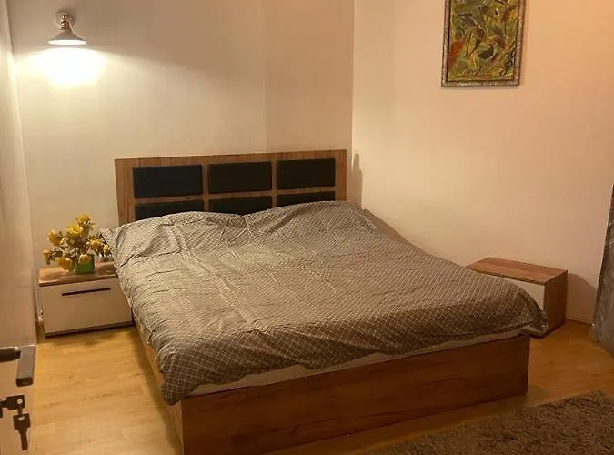 Pit Stop Summerland Apartment *