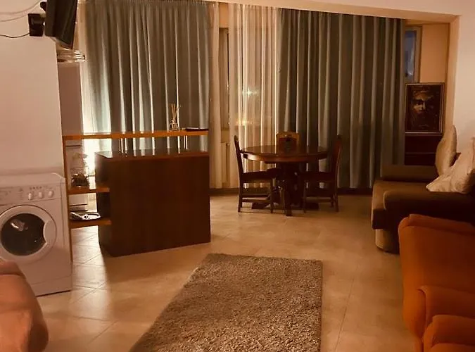 Pit Stop Summerland *